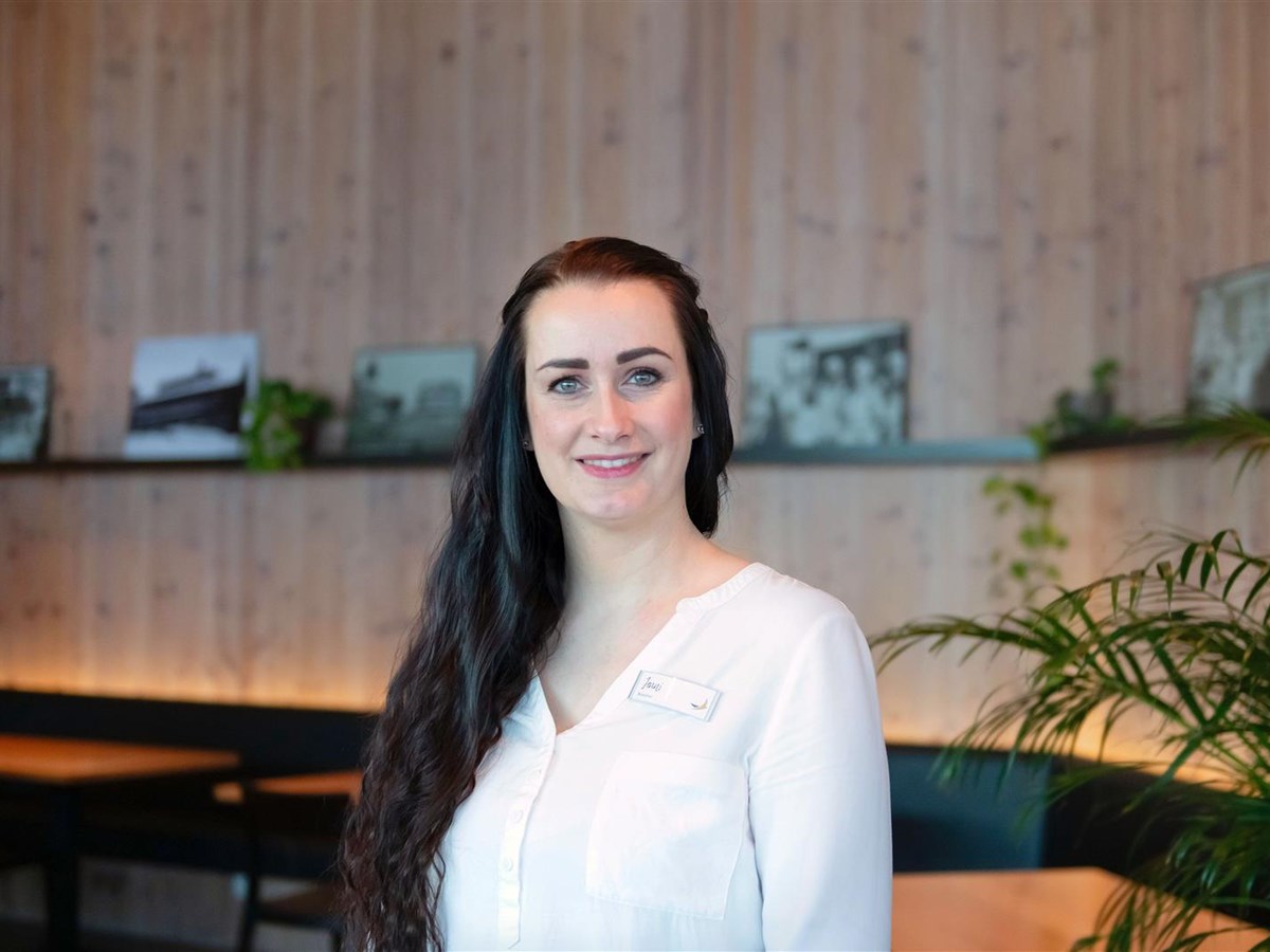 Jennifer Hein - Seminarhotel Lihn: Ferien, Seminare und Bankette im Glarnerland, Glarus über dem Walensee