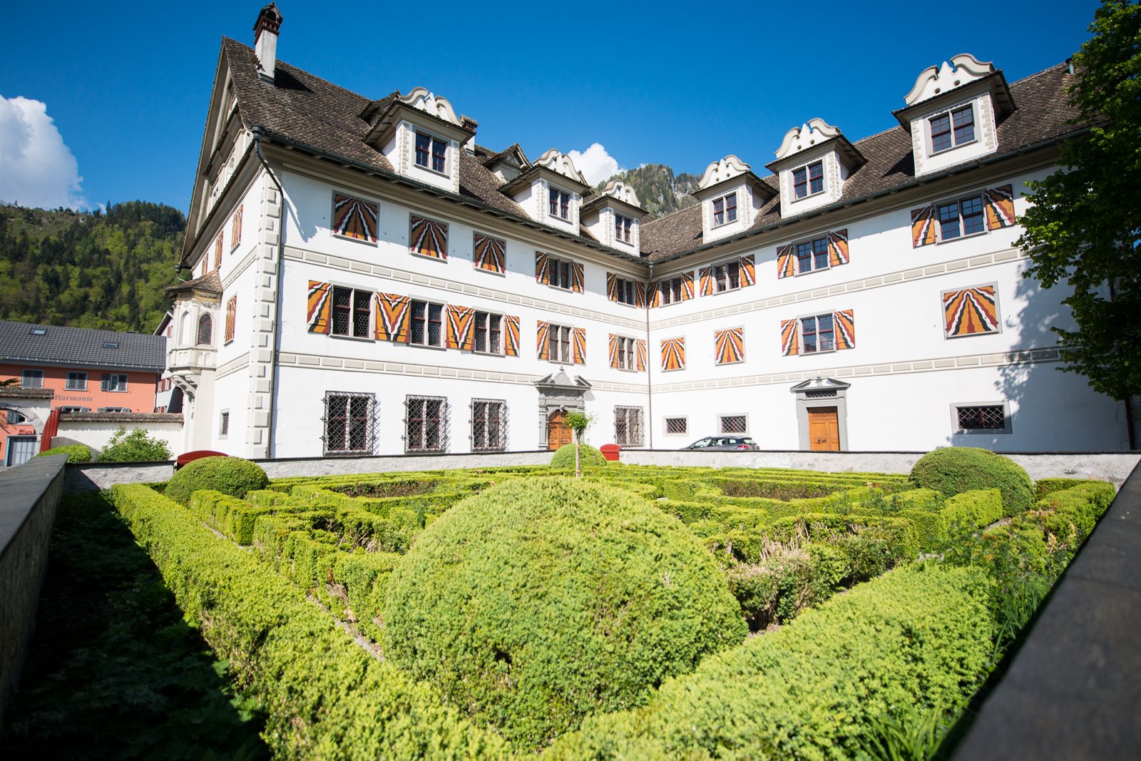 Freulerpalast Museum - Seminarhotel Schweiz - Ferien, Seminare, Hotel und Hochzeiten in Filzbach, Glarus, Schweiz im Glarnerland