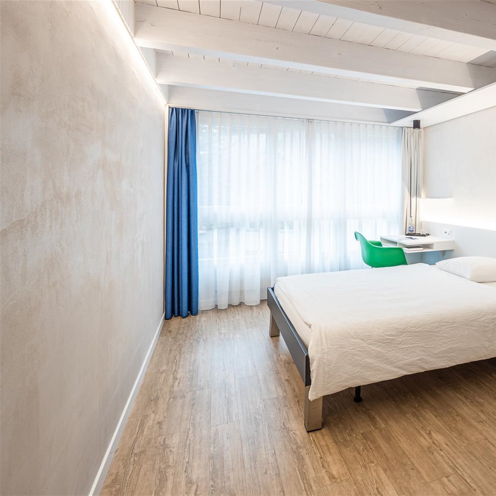 Chambre latérale ensoleillée - Seminarhotel Schweiz - Ferien, Seminare, Hotel und Hochzeiten in Filzbach, Glarus, Schweiz im Glarnerland