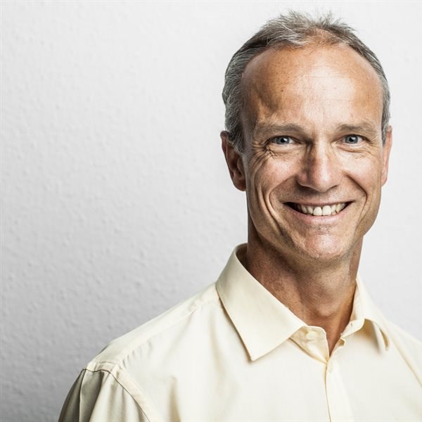 Testimonial Seminarhotel Lihn: Beat Thomé, Bereichsleiter Ausbildung Berufsbildungsheim Neuhof - Geniessen Sie Seminare, Ferien, Wandern und Bankette im Seminarhotel Lihn in Glarus, Ostschweiz im Glarnerland am Walensee