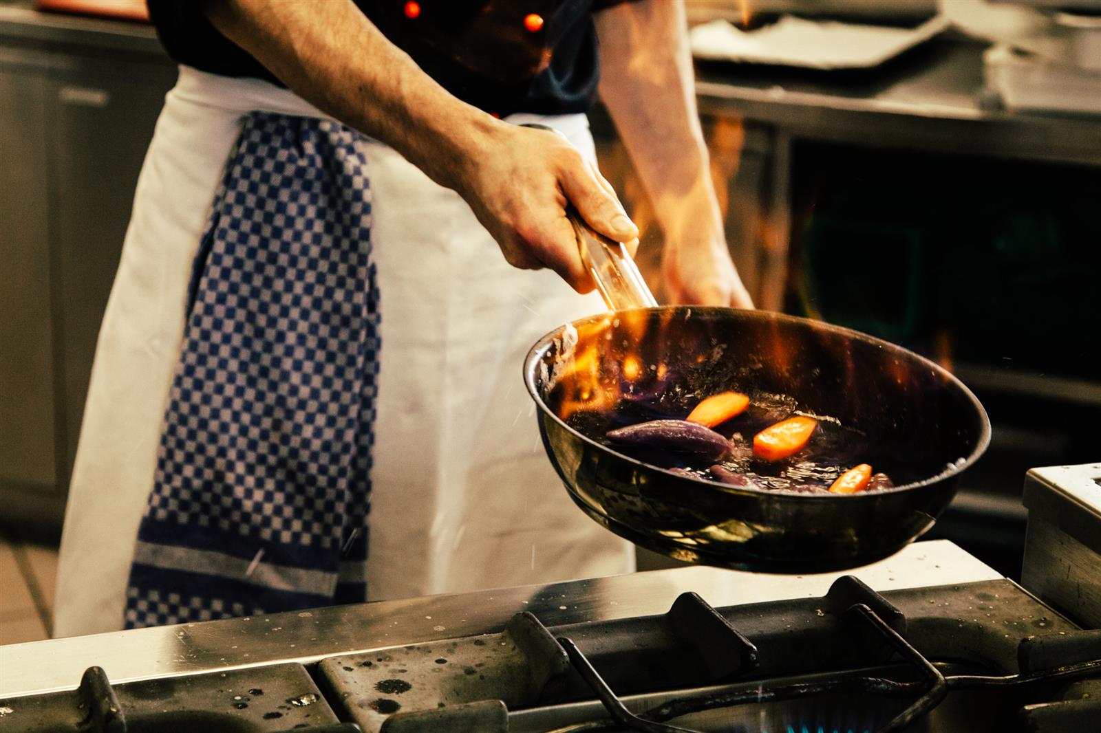 Unsere freien Stellen - Seminarhotel Schweiz - Ferien, Seminare, Hotel und Hochzeiten in Filzbach, Glarus, Schweiz im Glarnerland