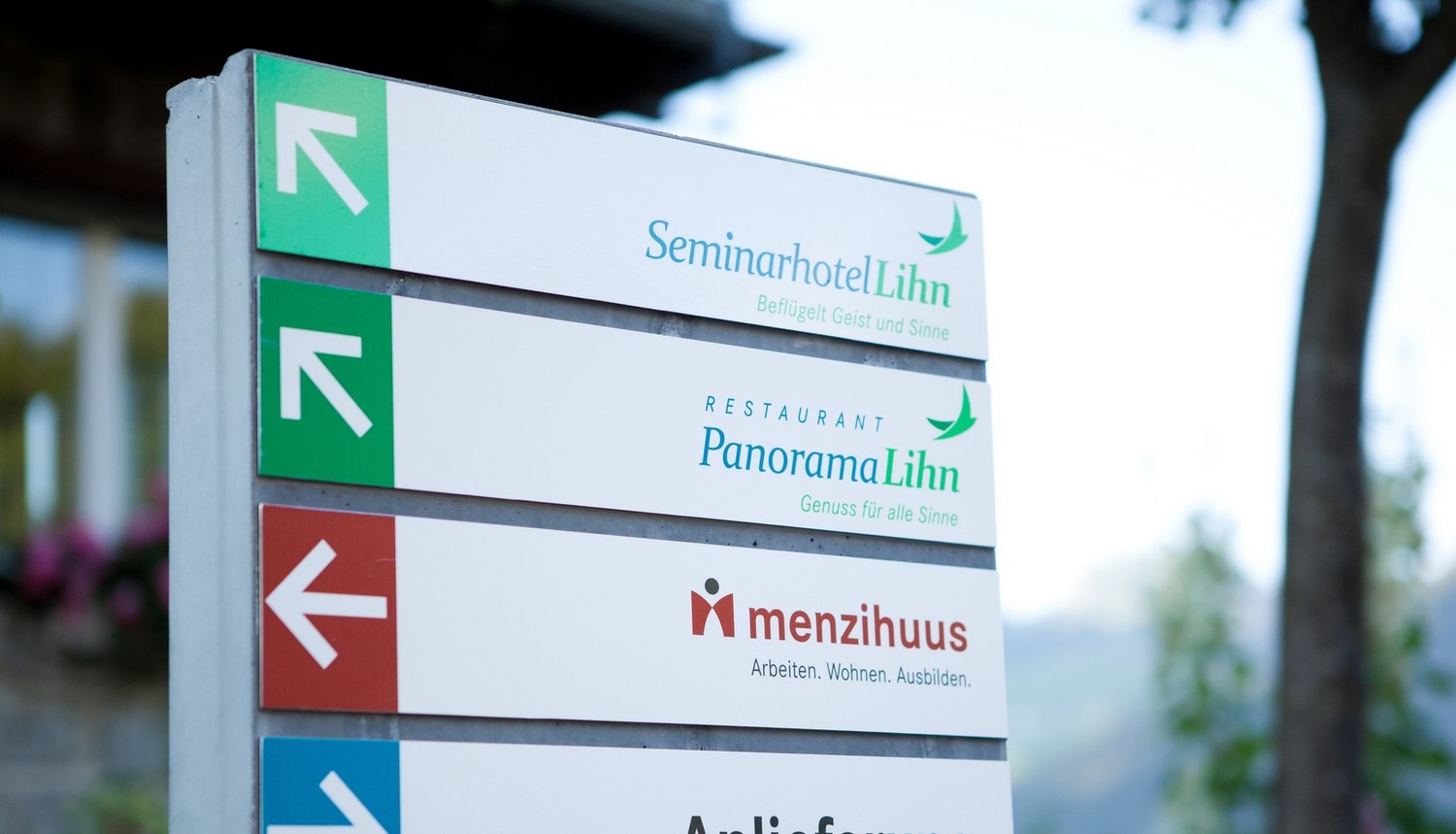 Contact - Seminarhotel Schweiz - Ferien, Seminare, Hotel und Hochzeiten in Filzbach, Glarus, Schweiz im Glarnerland