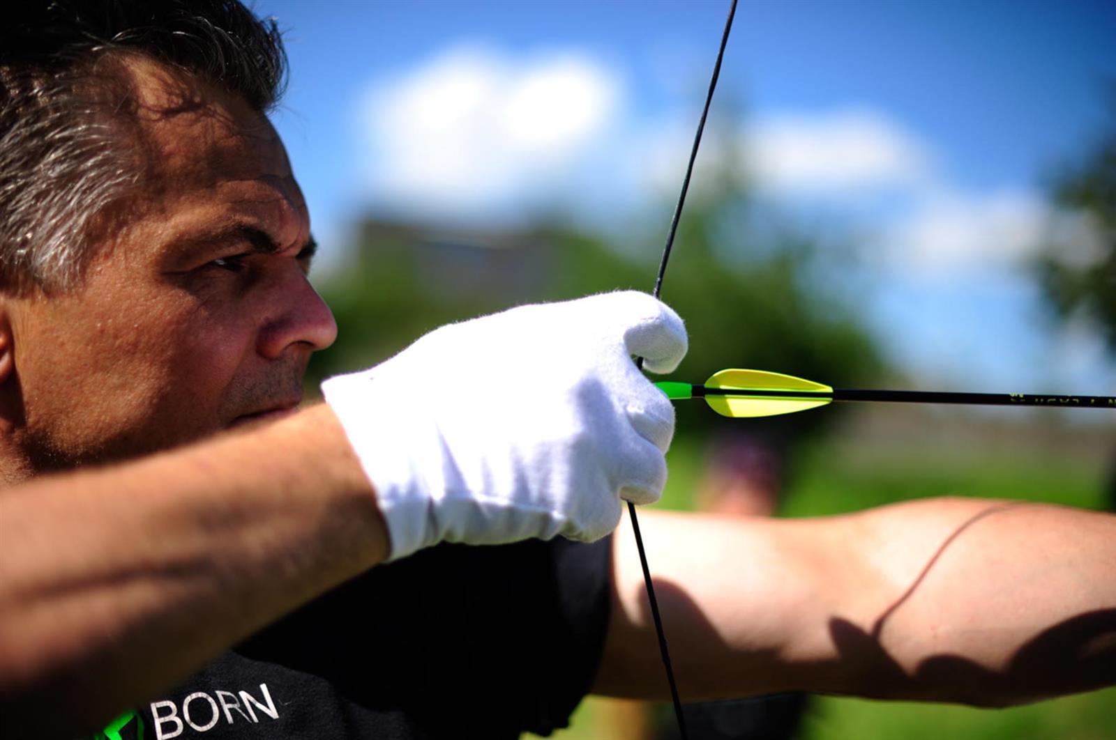 Pfeilbogen-Schnupperkurs - Seminarhotel Schweiz - Ferien, Seminare, Hotel und Hochzeiten in Filzbach, Glarus, Schweiz im Glarnerland