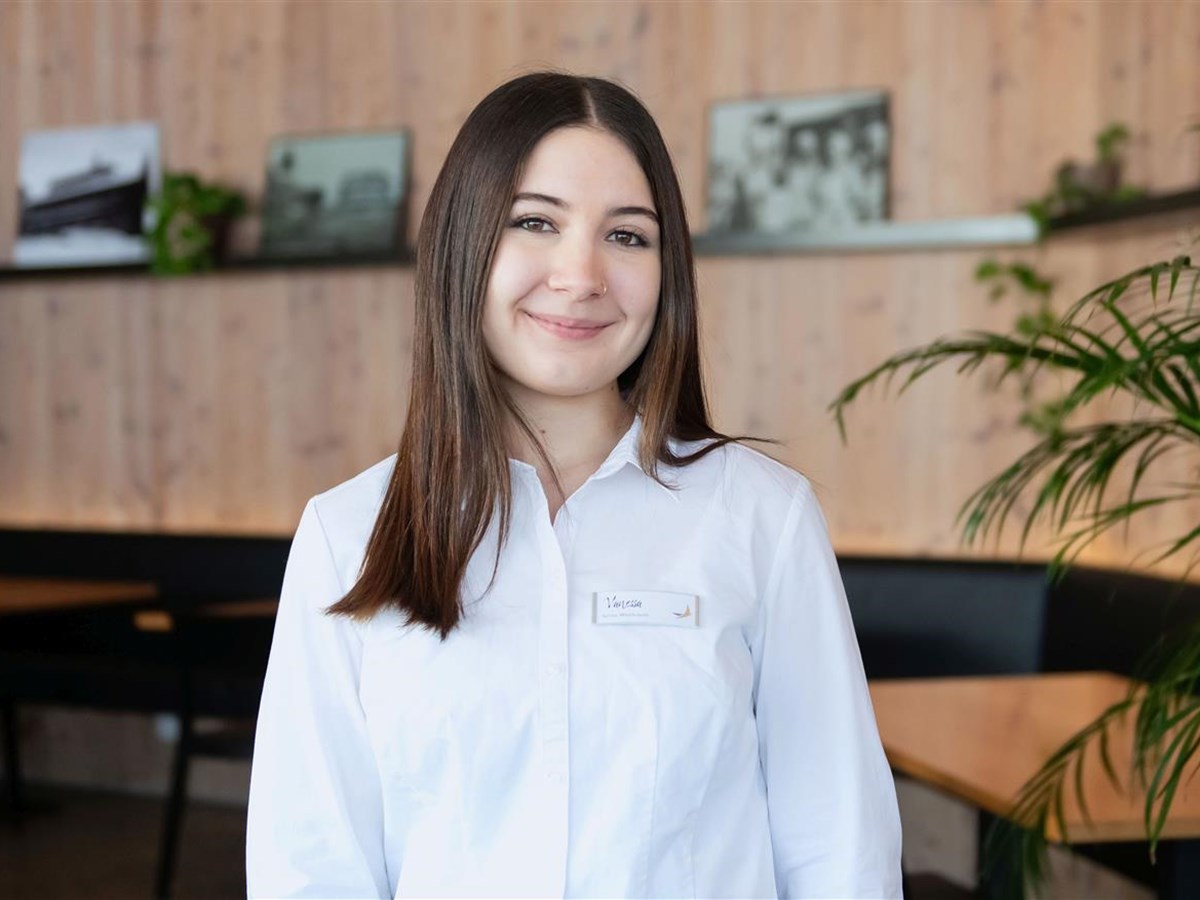 Vanessa - Seminarhotel Lihn: Ferien, Seminare und Bankette im Glarnerland, Glarus über dem Walensee