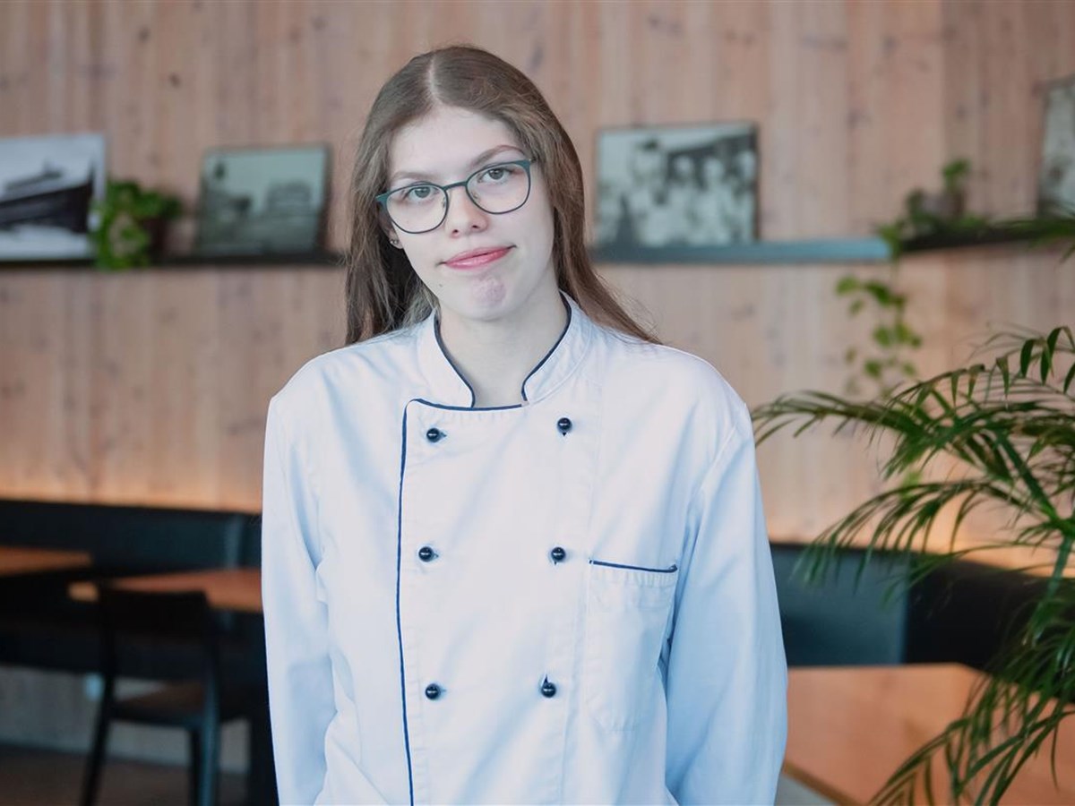 Ariana - Seminarhotel Lihn: Ferien, Seminare und Bankette im Glarnerland, Glarus über dem Walensee