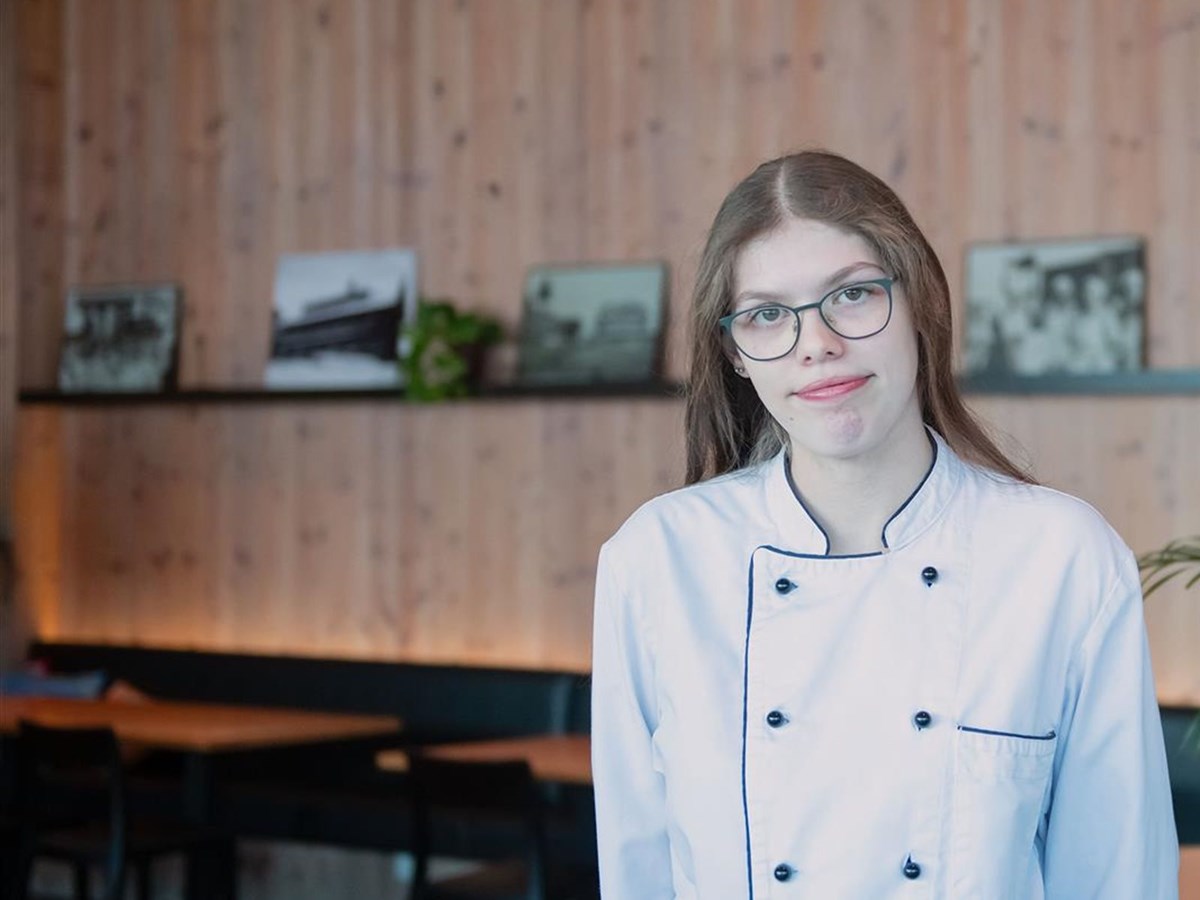 Ariana - Seminarhotel Lihn: Ferien, Seminare und Bankette im Glarnerland, Glarus über dem Walensee