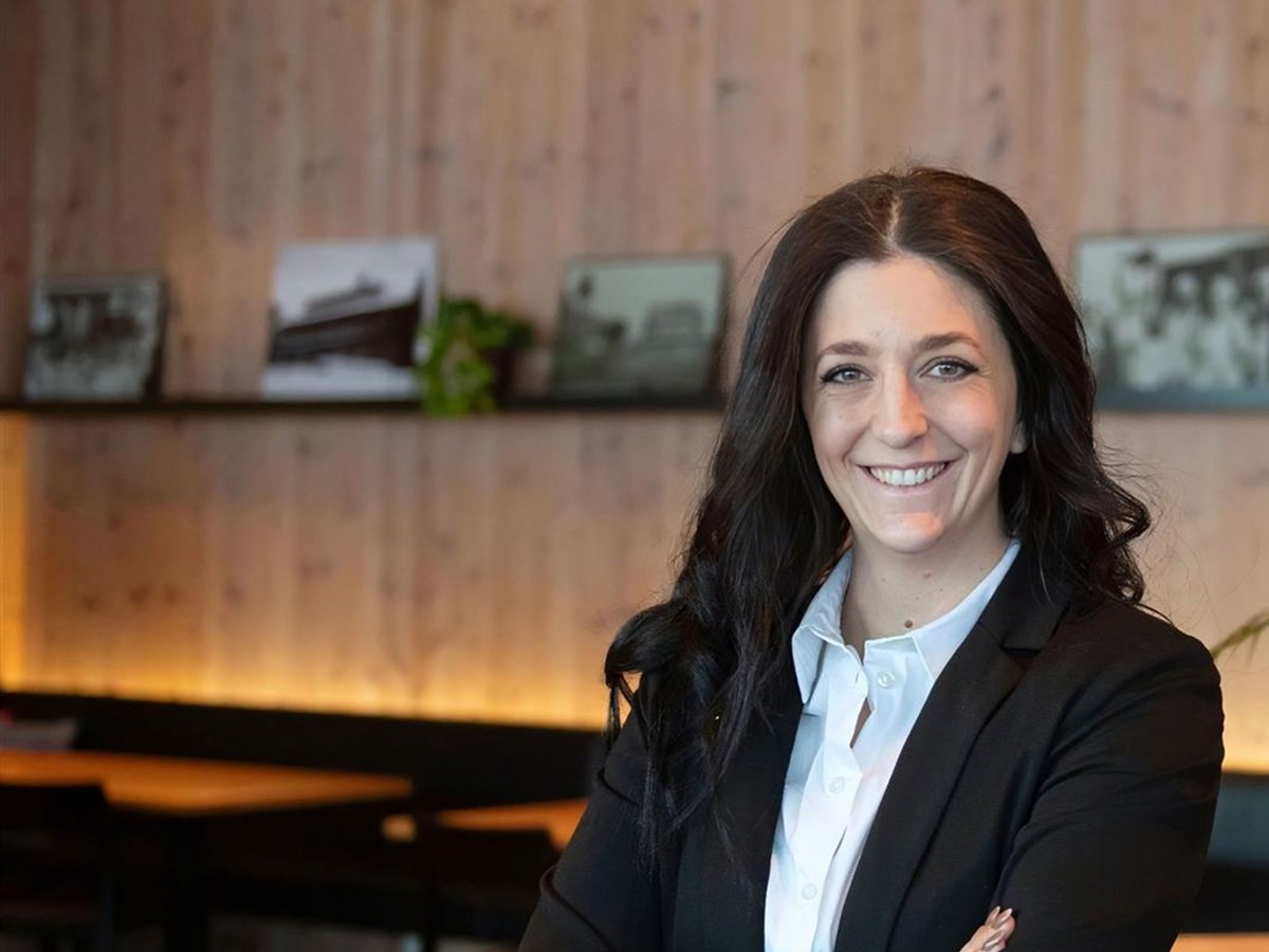 Sari Gudenrath - Seminarhotel Lihn: Ferien, Seminare und Bankette im Glarnerland, Glarus über dem Walensee