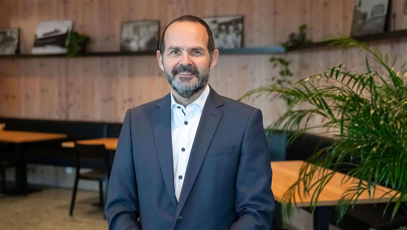 Wehihnatsessen, Hochzeitsessen, Ferien und Seminare im Seminarhotel Lihn über dem Walensee im Glarnerland, Glarus in Filzbach