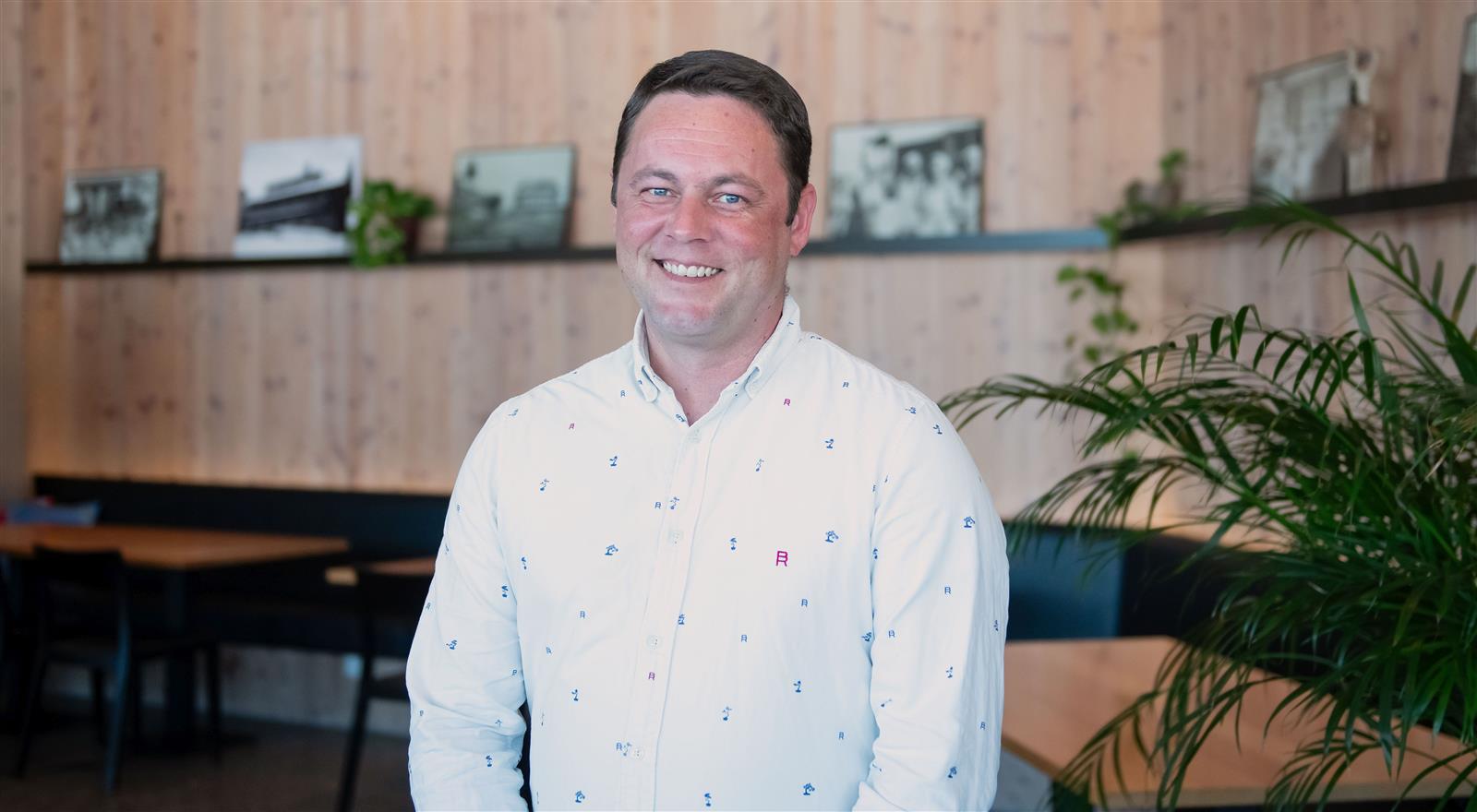 Wehihnatsessen, Hochzeitsessen, Ferien und Seminare im Seminarhotel Lihn über dem Walensee im Glarnerland, Glarus in Filzbach